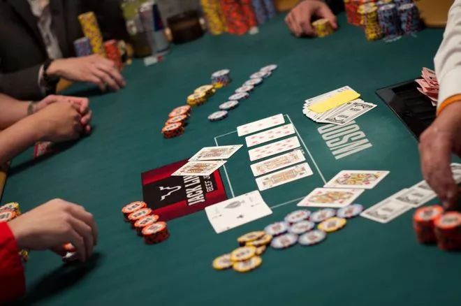 【APT扑克】按钮位置的率先加注技巧