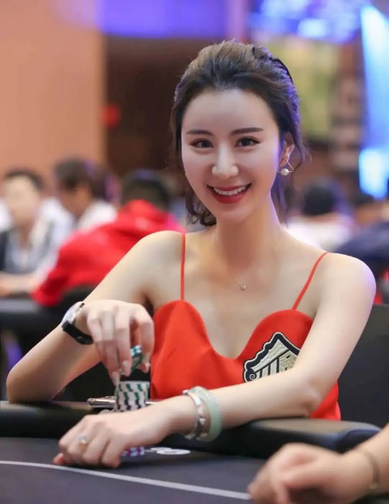 【APT扑克】“女牌手+明星牌手”容易被针对？本周日WPT豪客赛亚军小旭直播冲击1300W！