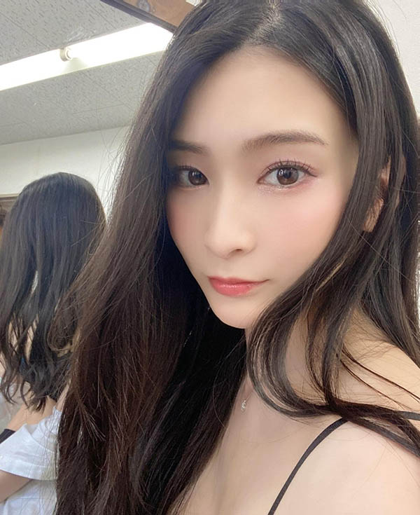 【APT扑克】最新推荐!实力和外型兼具的暗黑女神《本庄铃》最新作品介绍……