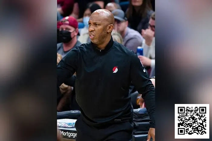 【APT扑克】从场边到法庭：开拓者主帅比卢普斯涉巨额作弊案，拒不认罪