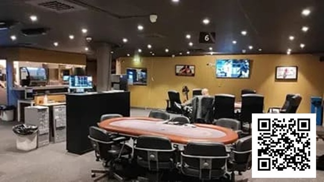 【APT扑克】深夜牌局变“战场”!瑞典特警荷枪实弹突袭扑克比赛,线下扑克彻底凉凉?