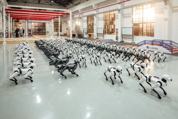 墨甲机器狗Argos 【APT扑克】奇瑞宣布墨甲交付第1000只机器狗 年产能达1.5万台