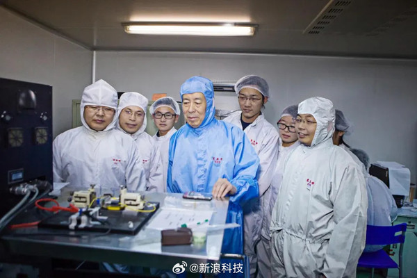 【APT扑克】我国攻克半导体界面散热难题 芯片性能实现突破性提升