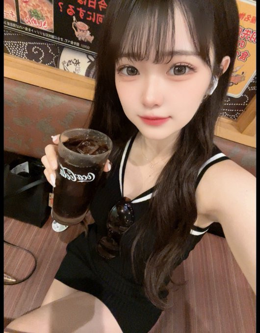 【APT扑克】香川杏(香川あんず)出道作品番号及封面，香川杏个人简介