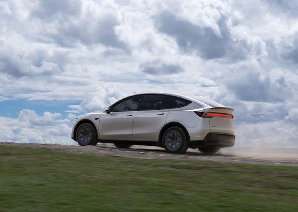 【APT扑克】中国新能源汽车成本已飙涨7000元 行业利润或压缩5%