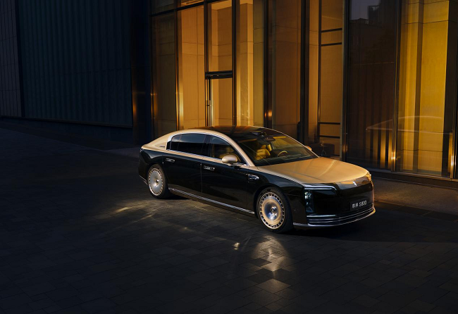 1772173341923618.png 【APT扑克】智驾感知迈入“超清”时代:解码鸿蒙智行全新激光雷达的技术颠覆力