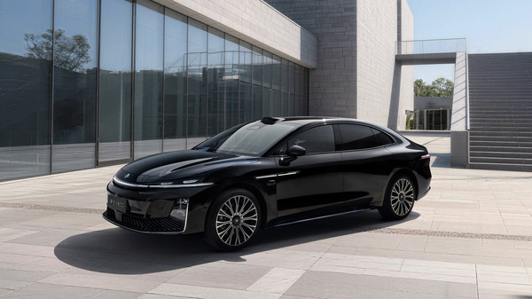 【APT扑克】16.48万元起 昊铂A800搭载全球量产最高线束激光雷达