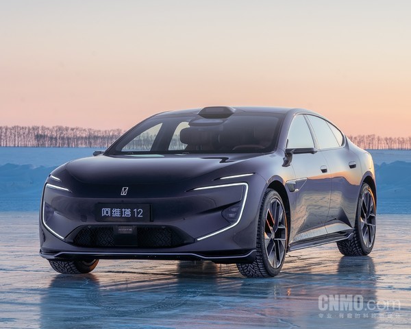 新款阿维塔12 【APT扑克】新款阿维塔12开启预售 全系标配华为896线激光雷达