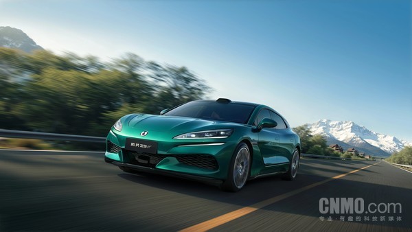 【APT扑克】3月纯电动汽车续航排行榜出炉：仅两台续航超1000km