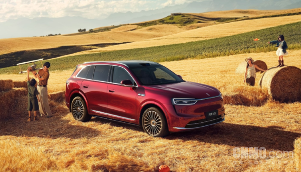 问界M7 【APT扑克】华为靳玉志:ADS Pro城区领航辅助NCA将正式开启推送