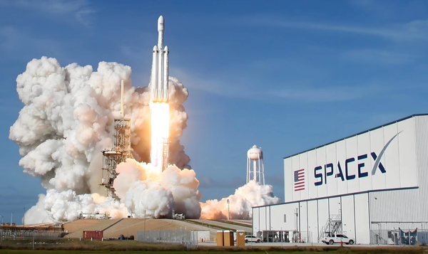 SpaceX 【APT扑克】史上最大IPO即将诞生 SpaceX要带飞摇摇欲坠的美股?