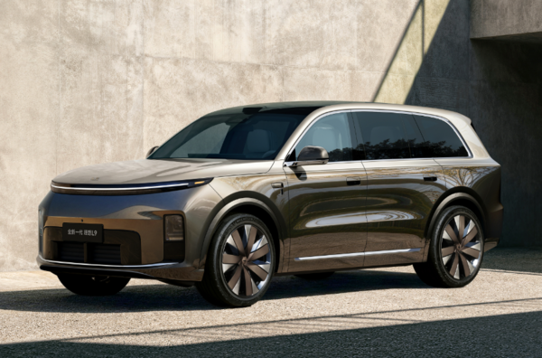 【APT扑克】售价55.98万元！理想L9 Livis定档5月15日上市并开启交付