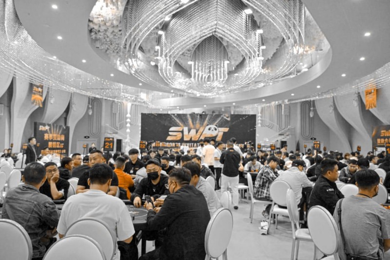 【APT扑克】SWPT·广安站 | 从“抚仙湖杯”到SWPT,西南扑克标杆赛事华丽升级,首日战火点燃!马鹏龙斩获回馈赛冠军