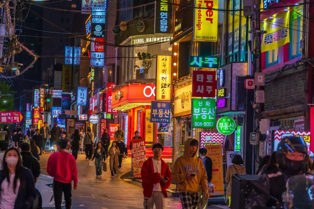 【APT扑克】首尔午夜的悖论：全民禁令之下，为何遍地扑克高手？
