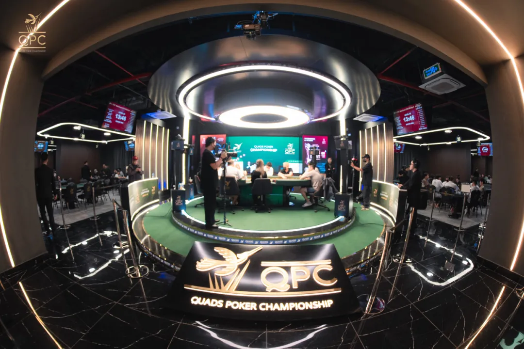 【APT扑克】越南河内QPC Day8｜“平南王”贾曰泉问鼎豪客帝国赛冠军，罗爽、潘财明分别获第五、第九名；陈明聪、冯苗打入主赛决赛桌将冲击奖杯