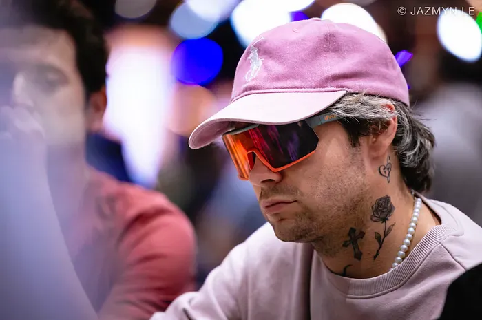 【APT扑克】离谱!读牌百分百正确却直接出局,WSOP主赛事这手英雄跟注看懵全场
