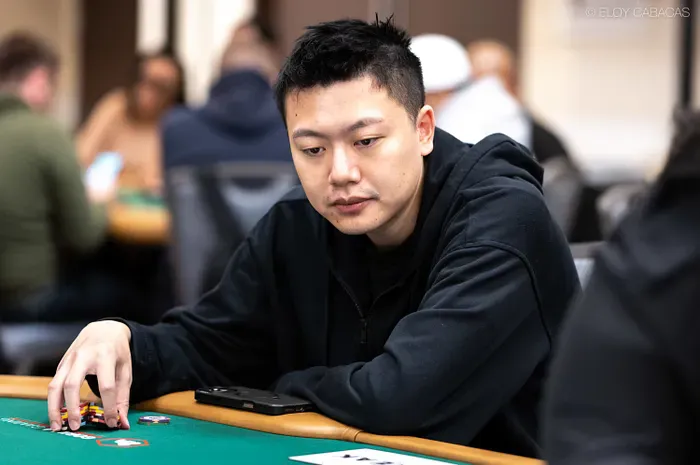 【APT扑克】以为出局走到门口，被叫回后打出奇迹：Wesley Fei的WSOP主赛死里逃生记
