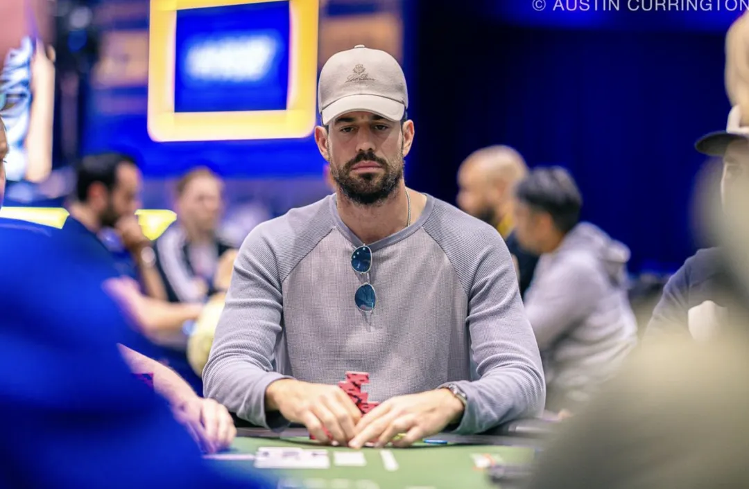【APT扑克】金手链解说员Nick Schulman在体育广播节目中谈扑克到底是不是赌博 自己曾参加茉莉的牌局