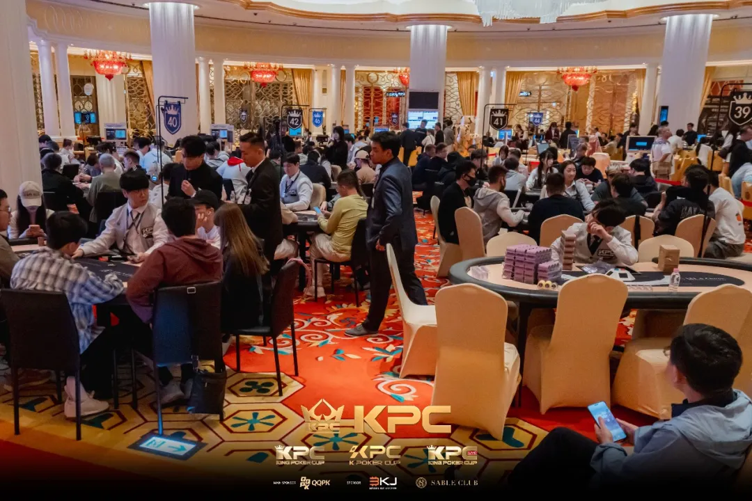【APT扑克】2026KPC济州站|群雄争锋!主赛事B/C组合共407人次参赛52人晋级,张达森/赵洪军分别登顶小组CL,多场混合游戏持续开启助你摘冠!