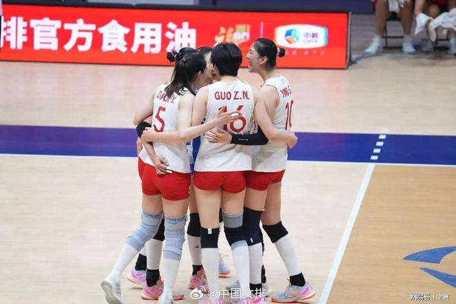 【APT扑克】女排亚锦赛决赛中国2-3惜败泰国,惠若琪赛后点评:对手更亚洲化,我们需提升应变与强度