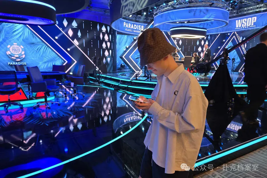 【APT扑克】你总以为放下手机就能打好牌,但真正的问题是你根本受不了无聊