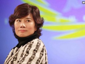 【APT扑克】从商业铁娘子董明珠身上可以看到,职场女性应该注重穿搭