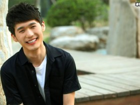 【APT扑克】错过和杨幂合作机会,白宇另寻比自己大11岁搭档眼光被质疑!