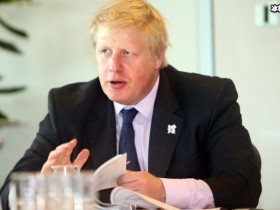 【APT扑克】鲍里斯约翰逊剧集《抗疫英伦》公布预告,9月21日来袭!