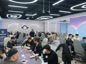 【APT扑克】南通布莱杰 | 主赛事共538人次参赛,94人晋级!洛克背靠背CL以42w记分牌量领跑全场