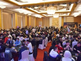 【APT扑克】国家杯·武汉站 | 主赛190人奖励圈大门打开,陈冲鹏遗憾成泡沫,张高搴147万记分牌领跑102人晋级