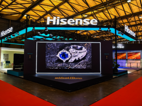 【APT扑克】海信RGB-Mini LED成全场焦点,闪耀上海智家生活博览会