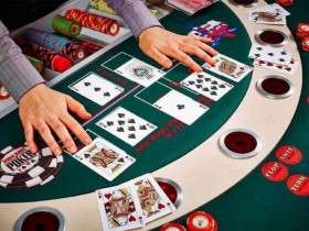 【APT扑克】换桌不是重启手气:先看两个条件,再决定是否值得起身