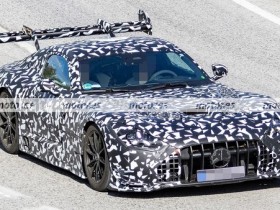 【APT扑克】全新奔驰AMG GT Black Series谍照曝光 目标800马力